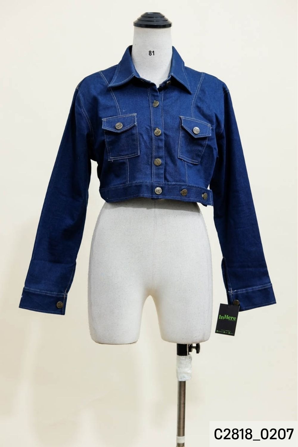 Áo khoác jeans xanh cúc nâu