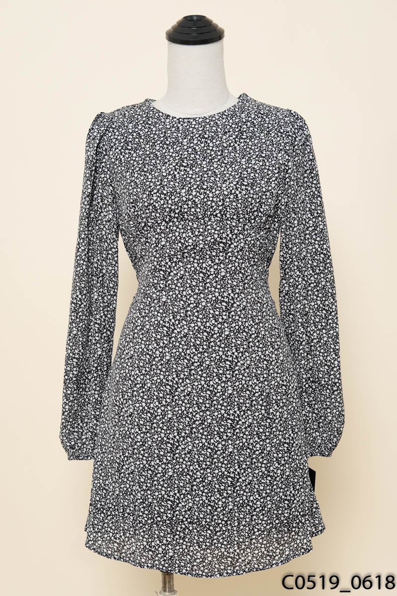 ZIMY BOUTIQUE- Đầm đen họa tiết New Tags