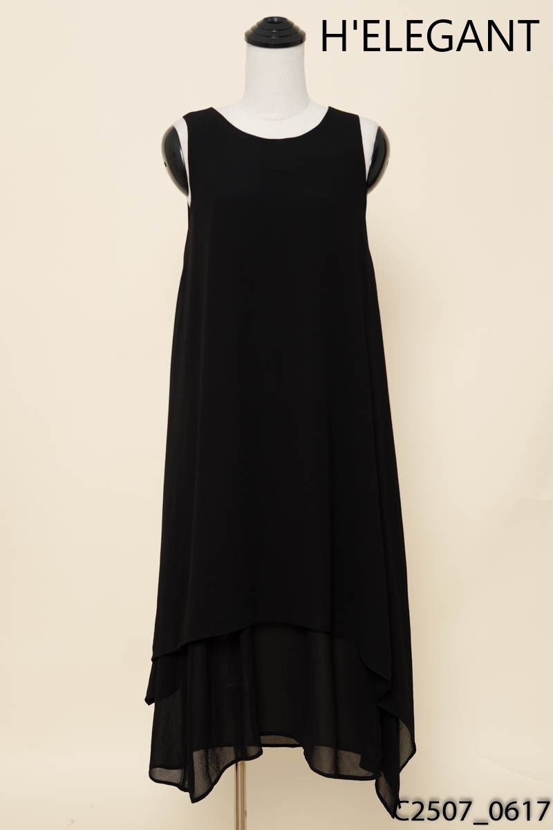 H'ELEGANT- Đầm đen sát nách