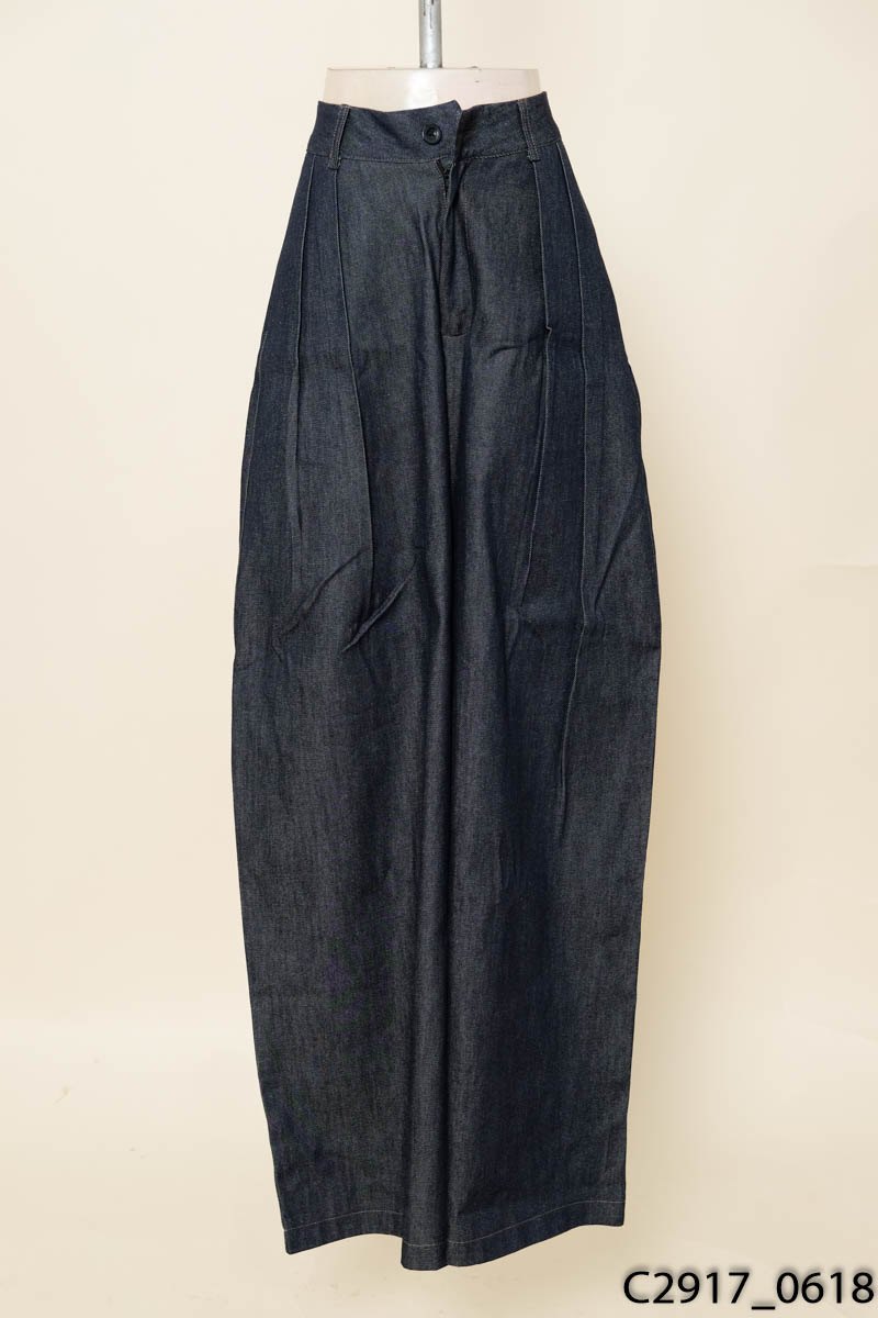 Quần jeans xanh