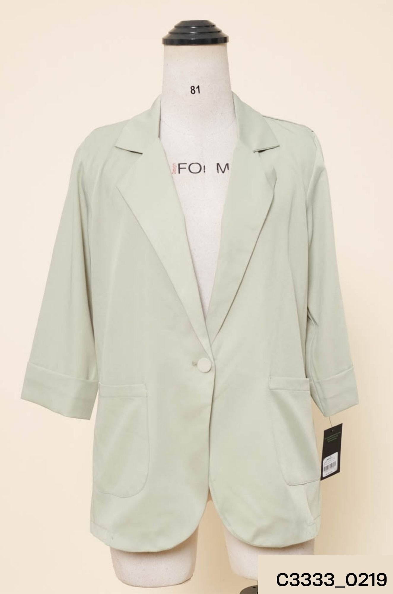 Áo blazer xanh bơ