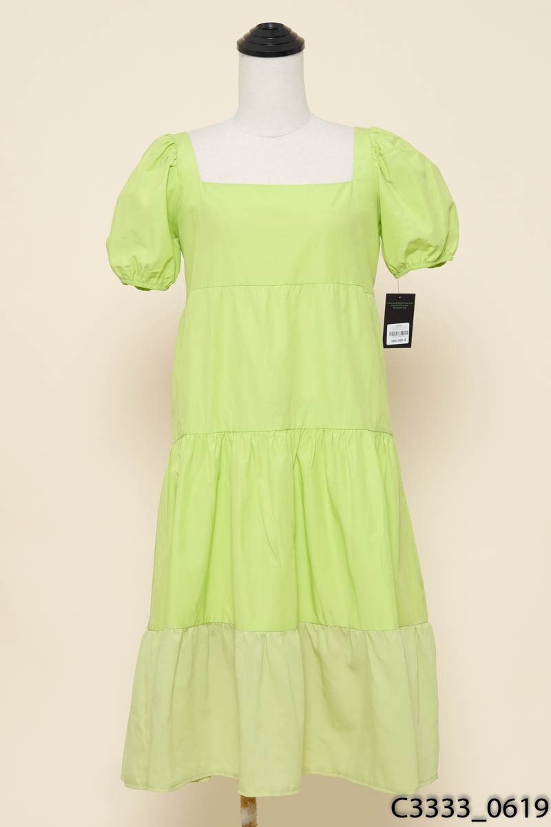 Đầm xanh Stradivarius