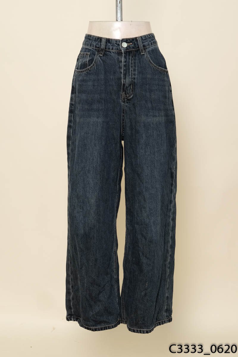 Quần jeans xanh