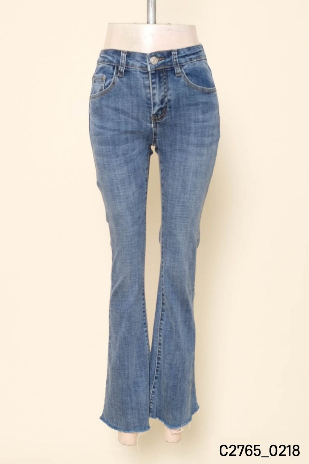 Quần jeans ống loe tua dua