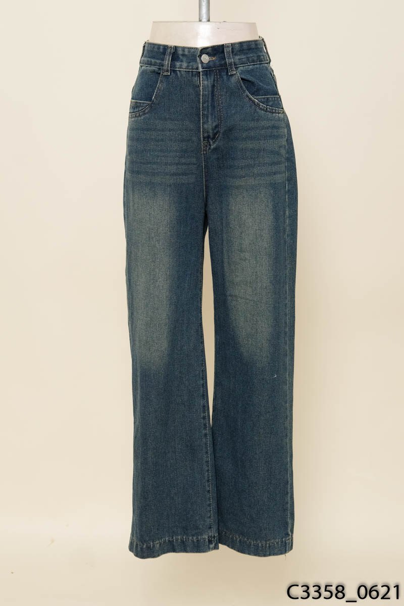 Quần jeans xanh
