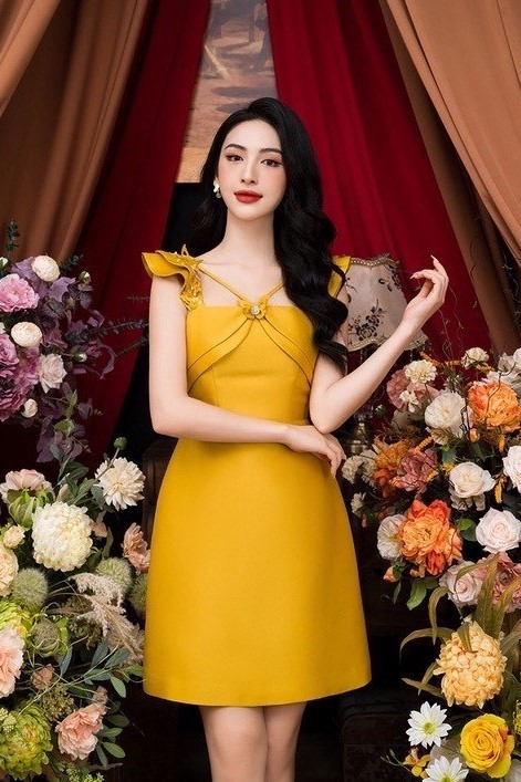 Đầm 2 dây vàng Orchid New Tags