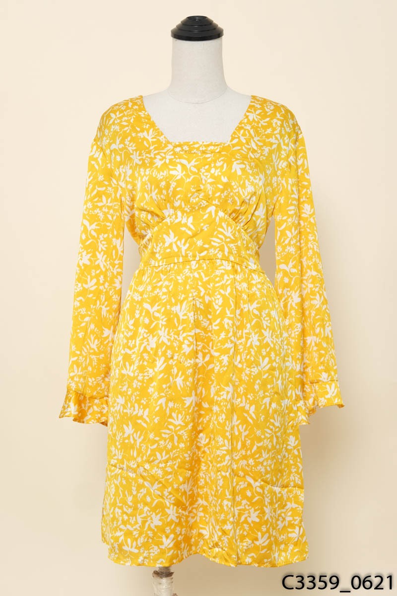 Đầm vàng dài tay BCBGMaxAzria
