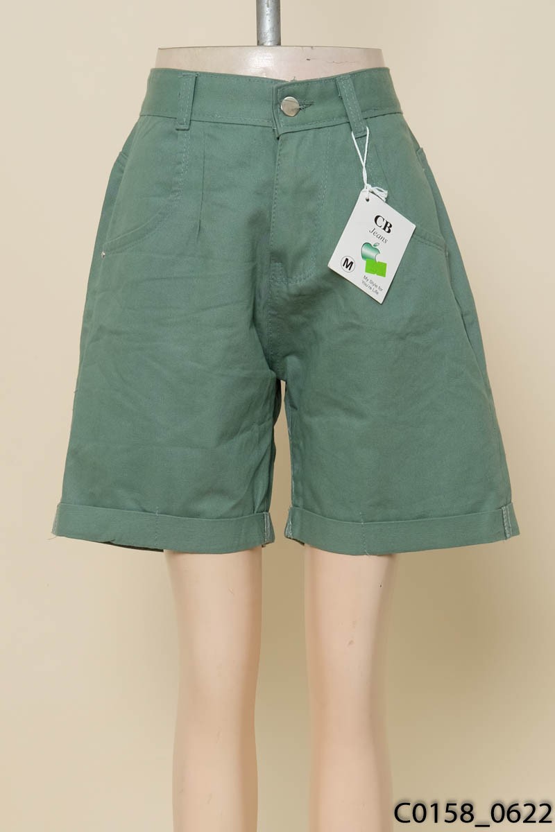 Quần shorts xanh New Tags