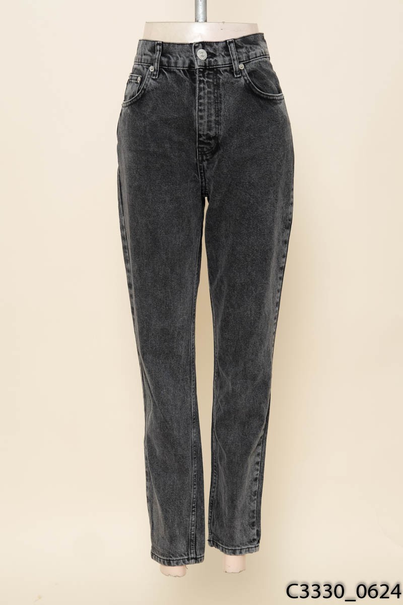 Quần jeans ghi phai Mango
