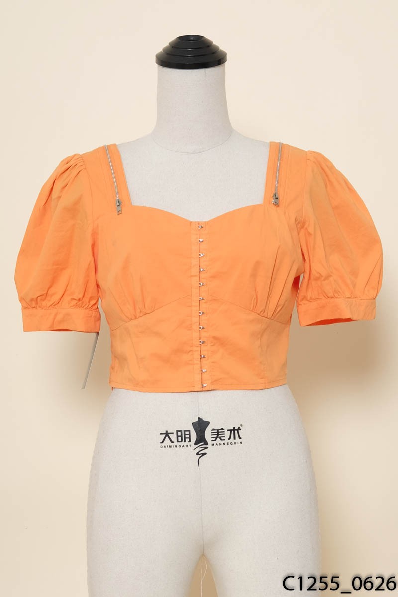 Áo cam cổ vuông