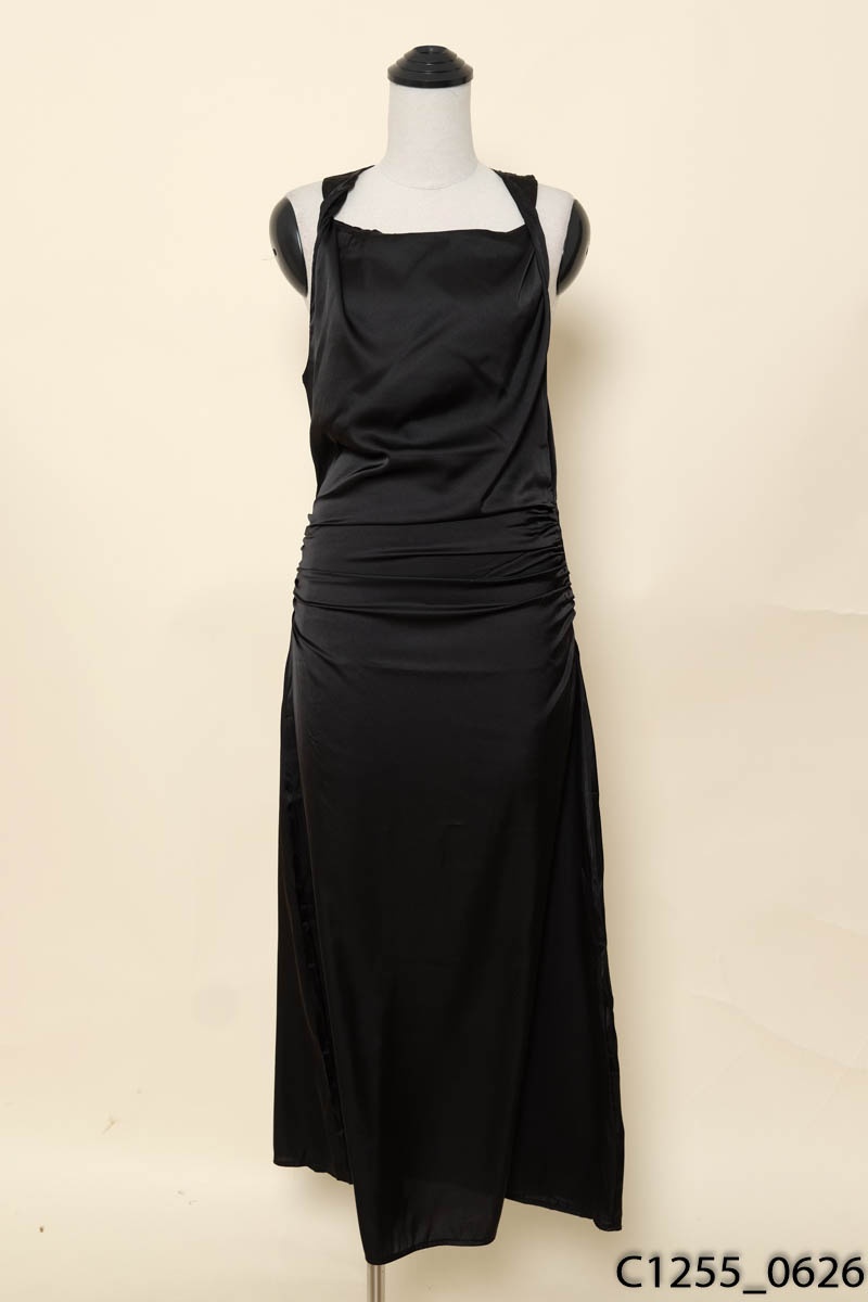 Đầm đen New Tags