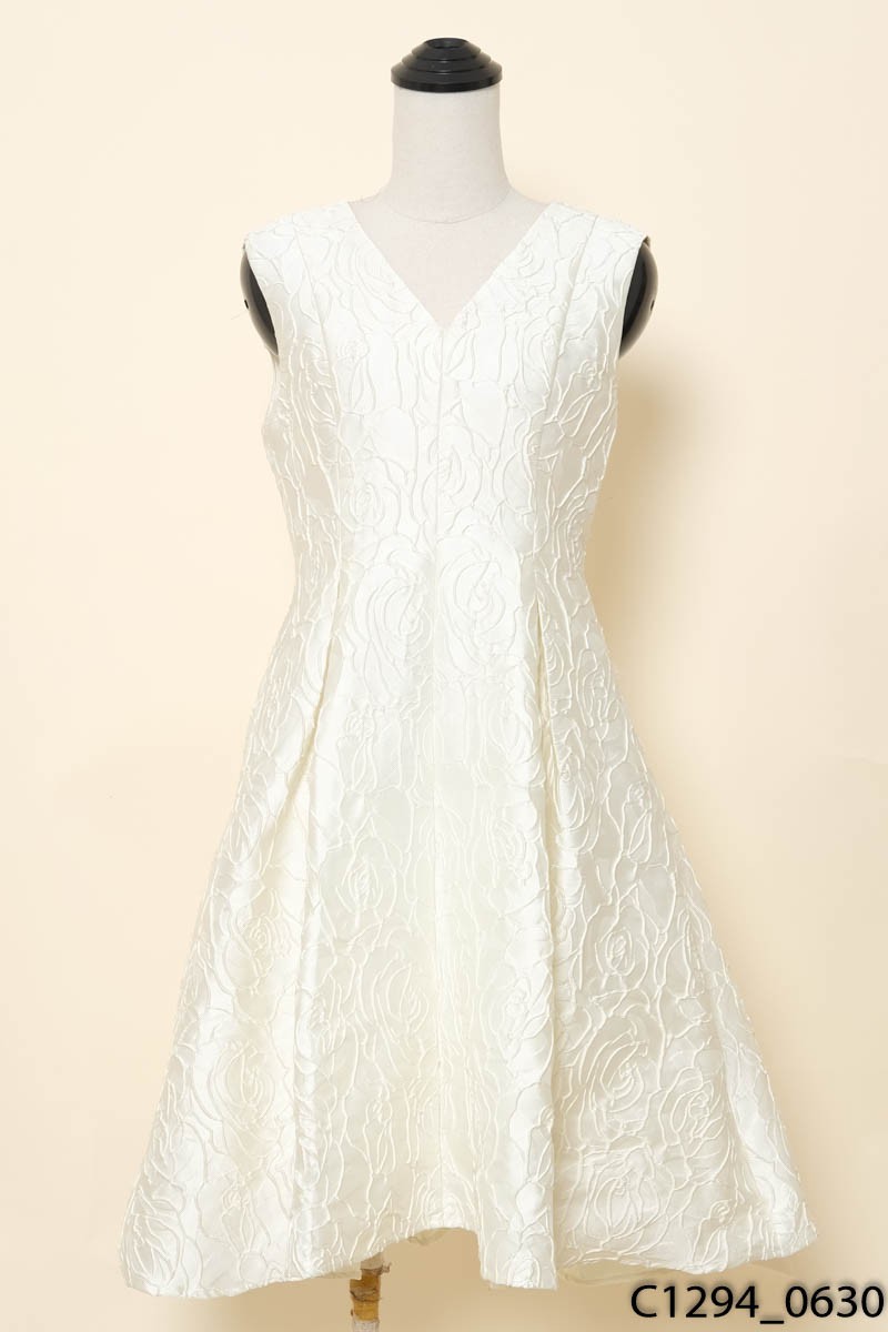 TALBOTS- Đầm trắng sát nách