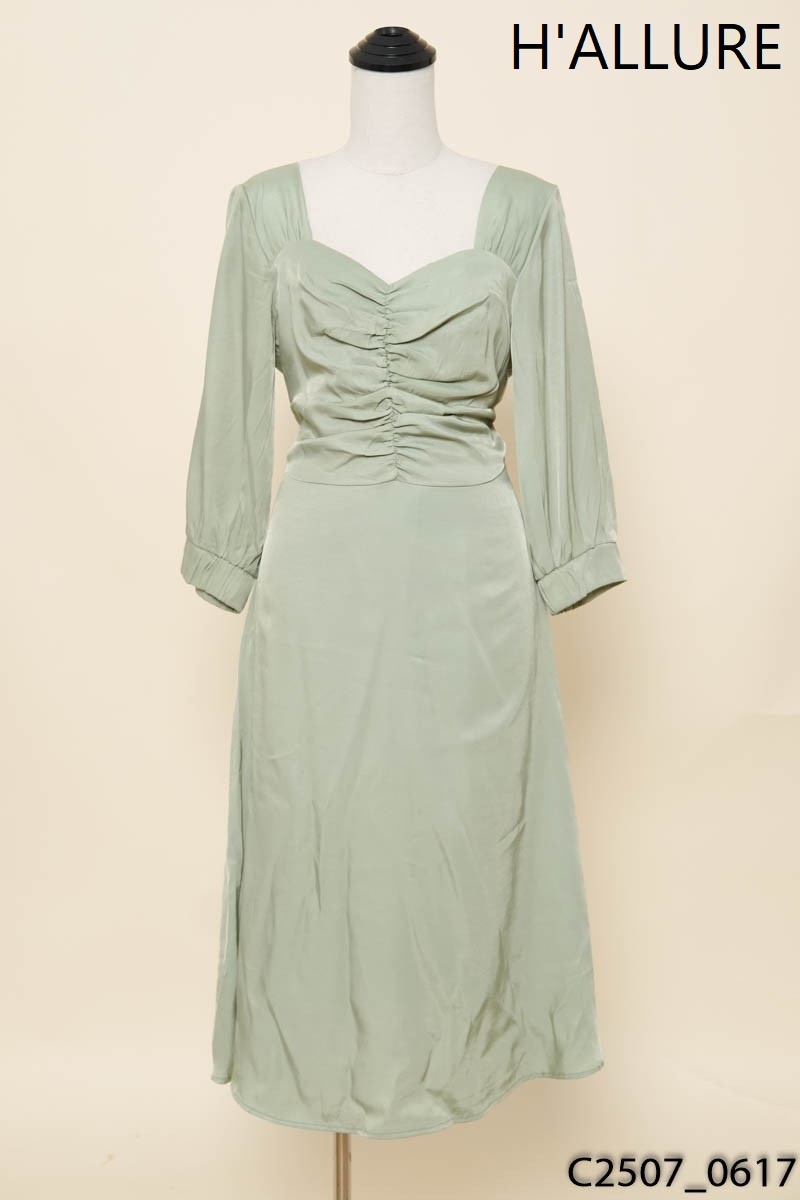 Đầm xanh tay lỡ H'allure