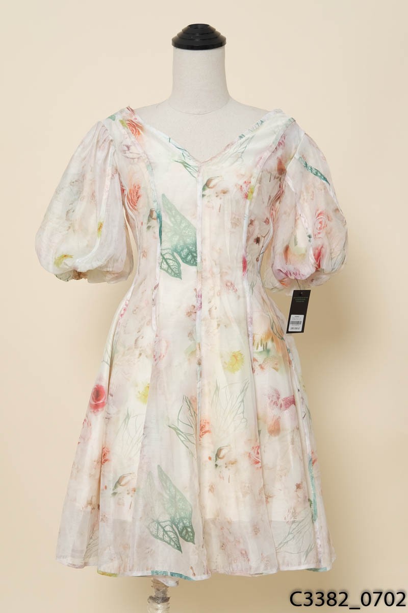 DAC BOUTIQUE- Đầm be cổ V họa tiết