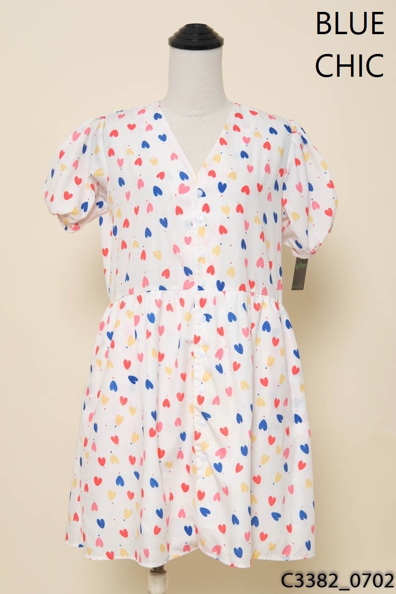 BLUE CHIC- Đầm trắng tim màu