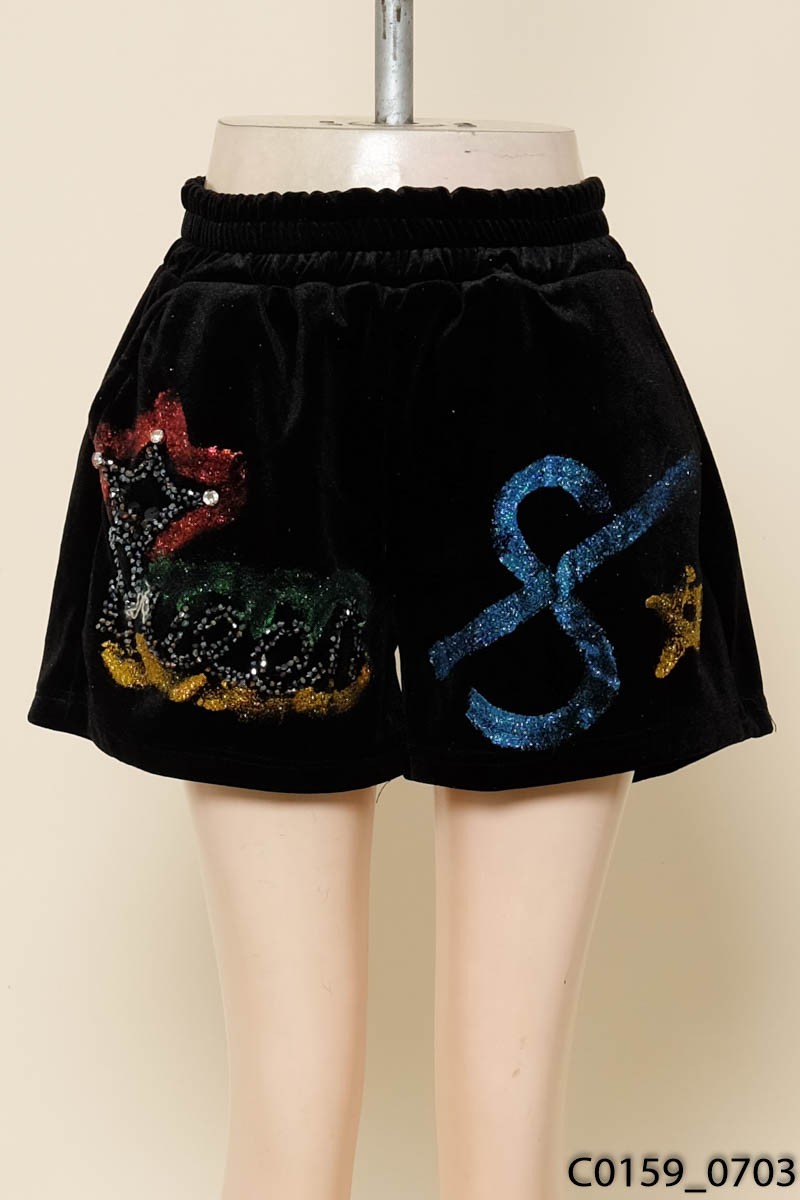 Quần shorts đen