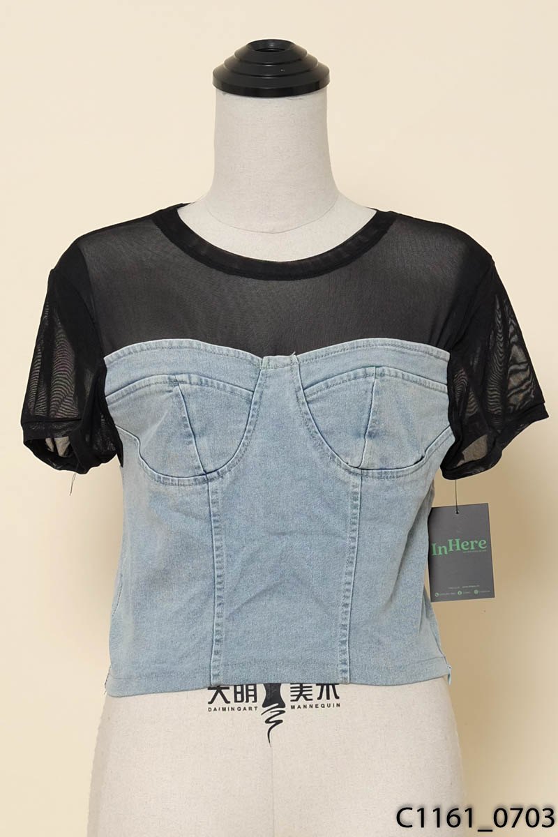 Áo jeans xanh phối lưới