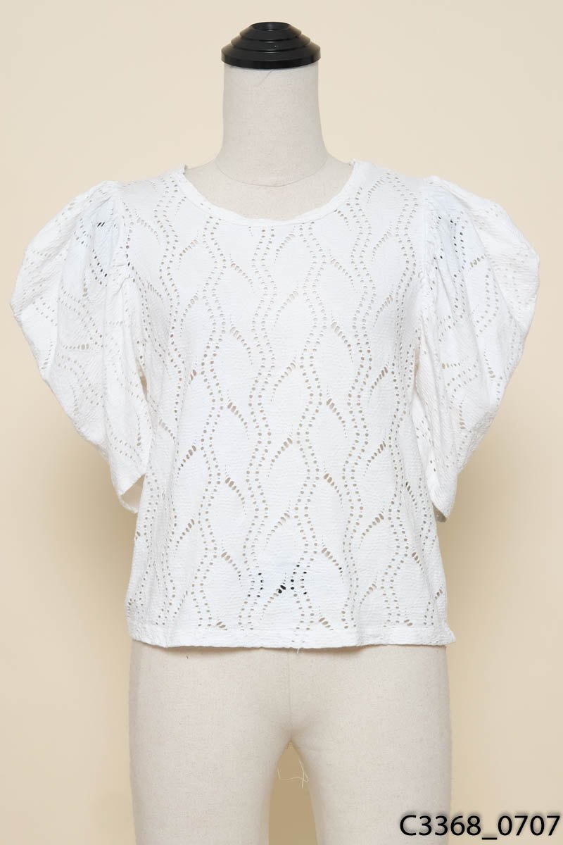 Áo trắng cộc tay