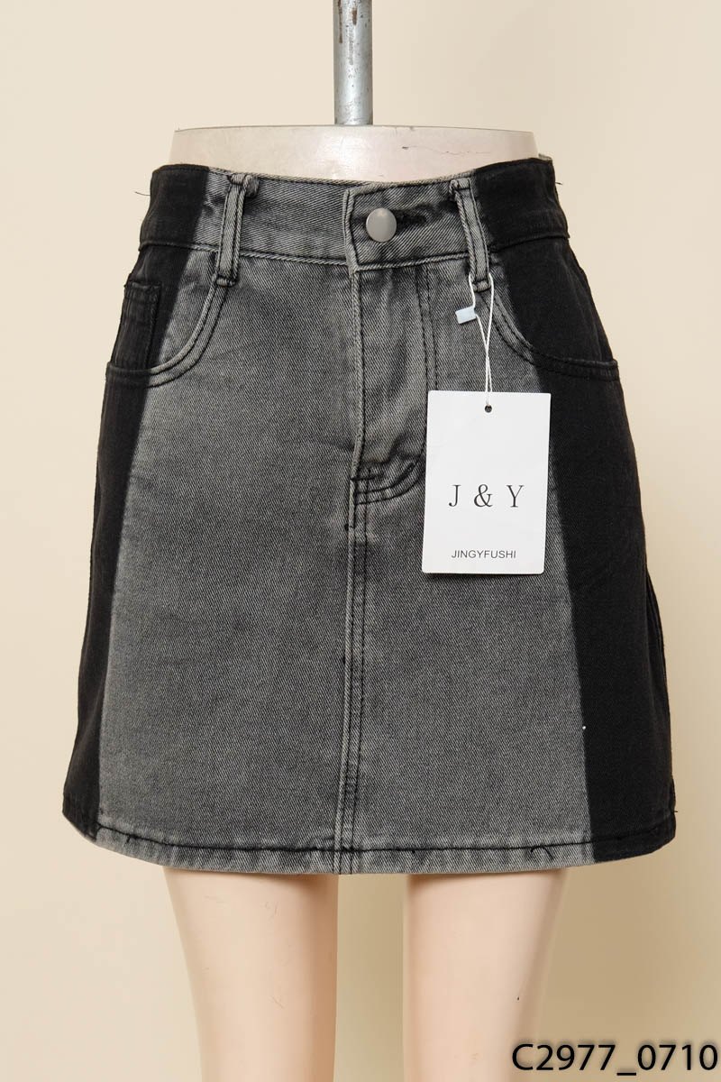 Chân váy đen phối xám New Tags