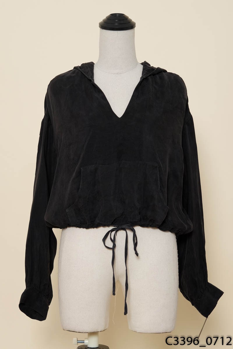 Áo hoodie đen