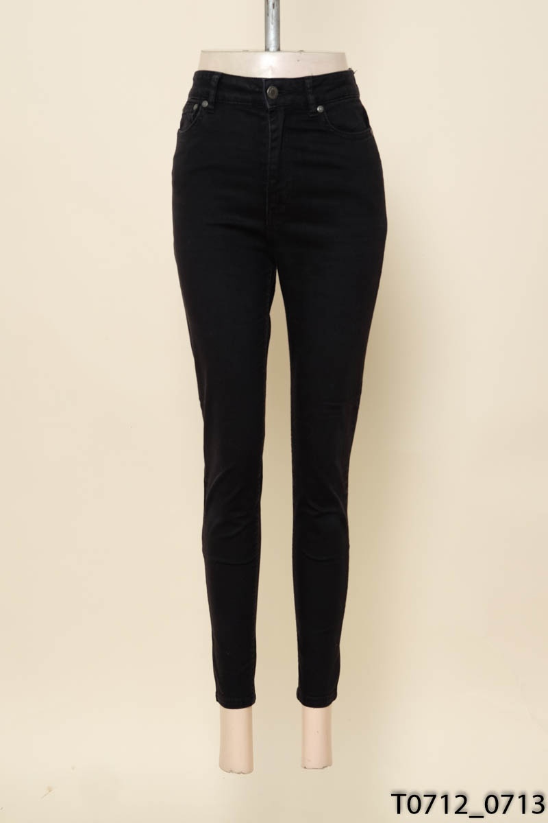 Quần jeans đen Canifa