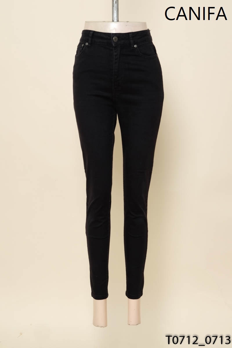 Quần jeans đen Canifa