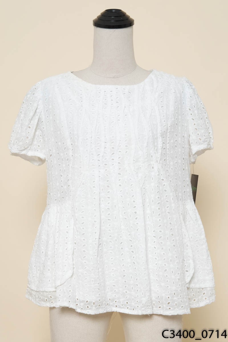Áo trắng cộc tay