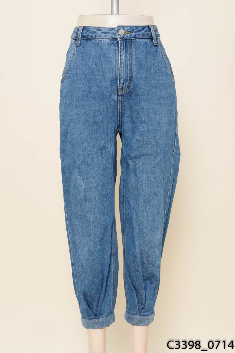 Quần jeans xanh