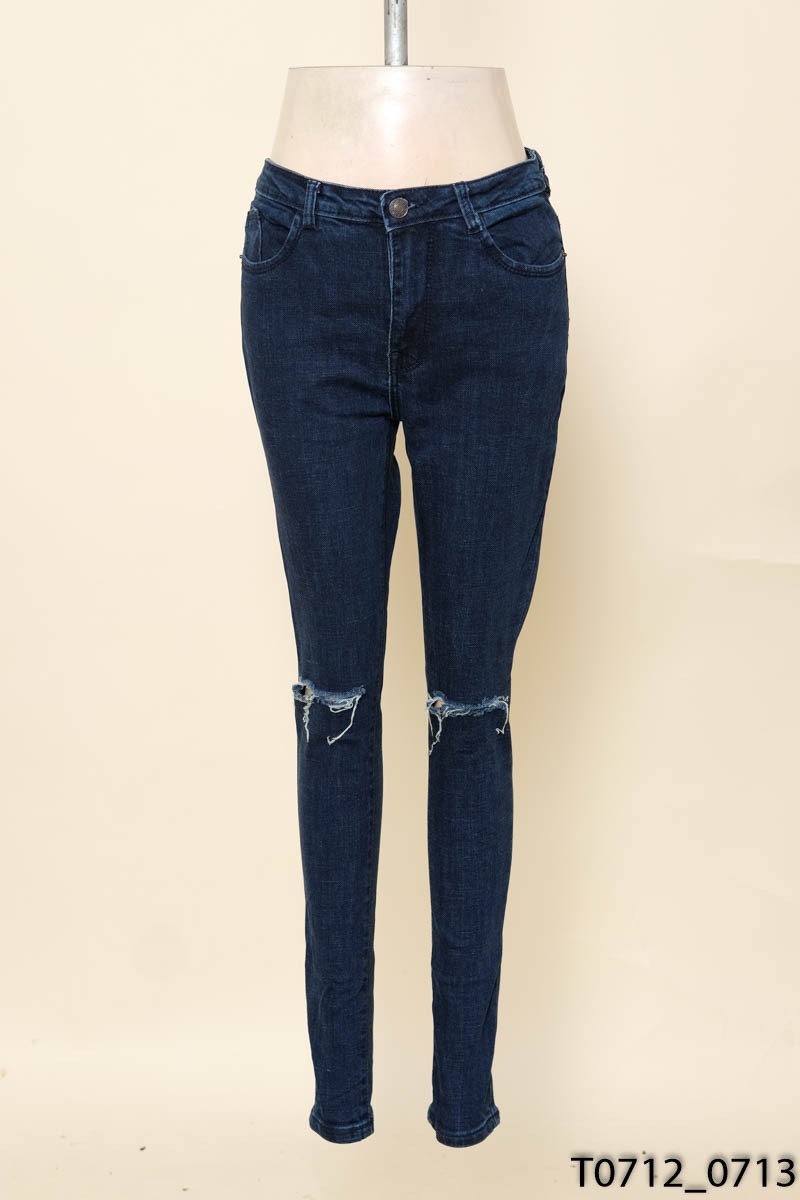 Quần jeans xanh đậm ASOS