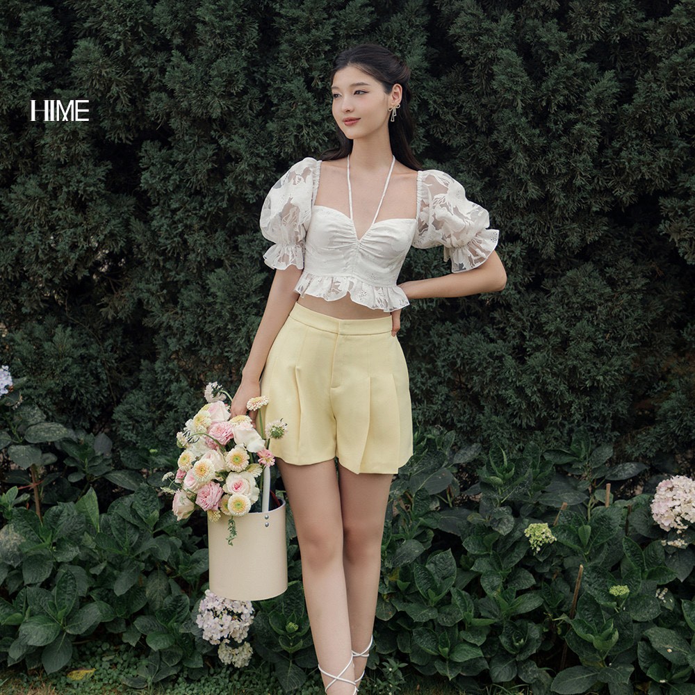 HIME-Quần shorts vàng xếp ly