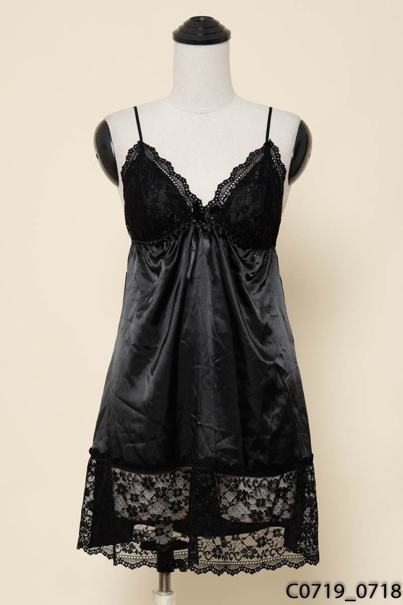 Đầm ngủ 2 dây đen New Tags