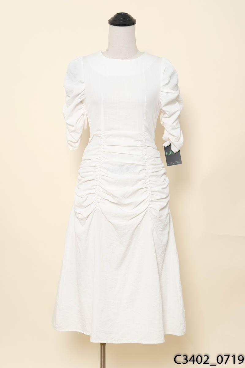 Đầm trắng nhún hông New Tags