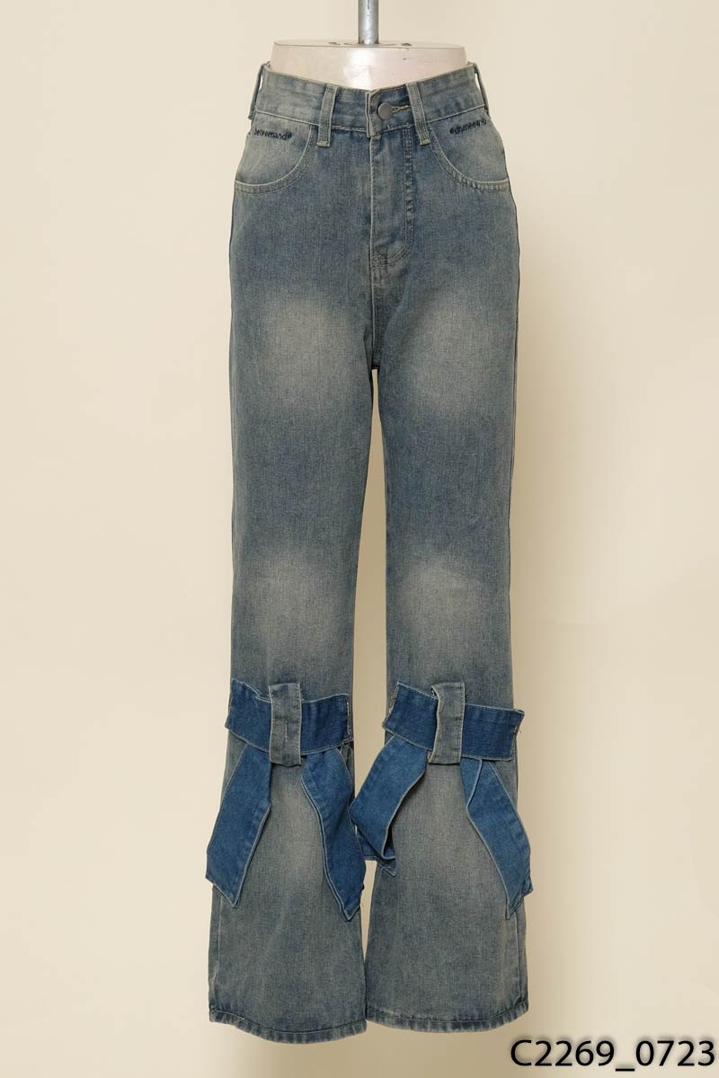Quần jeans ghi phối nơ