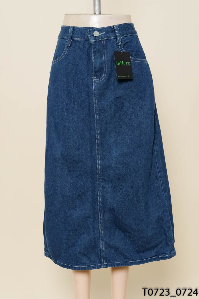 Chân váy jeans xanh xẻ sau