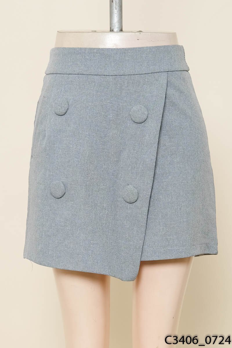 PHUC LE SUIT-Quần shorts ghi cúc bọc