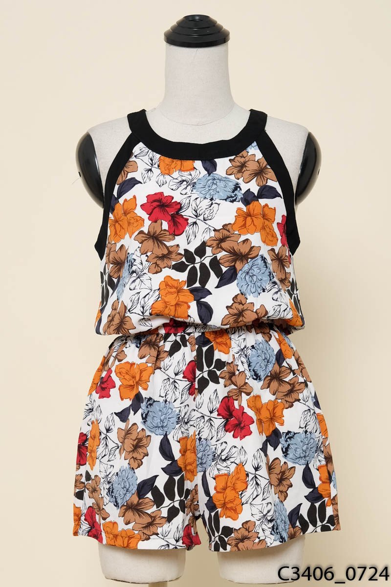 Jumpsuits trắng họa tiết hoa