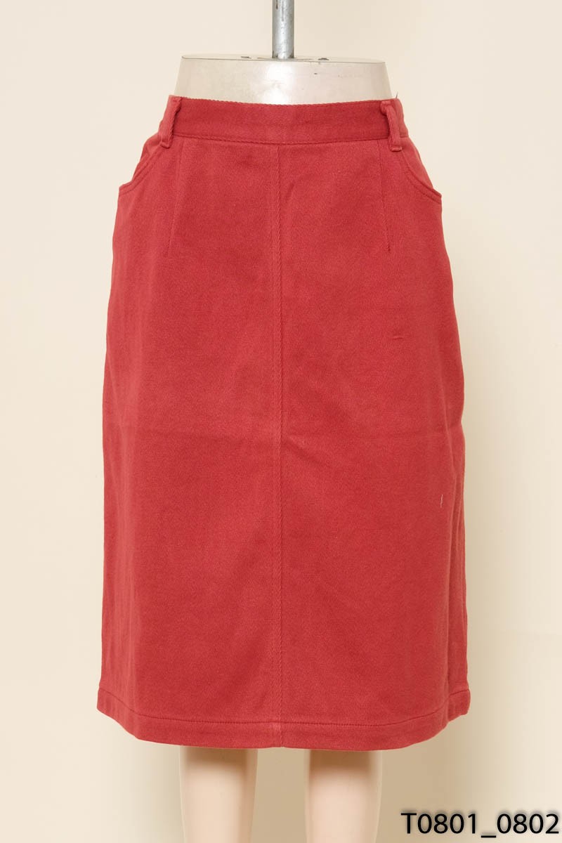 Chân váy jeans đỏ
