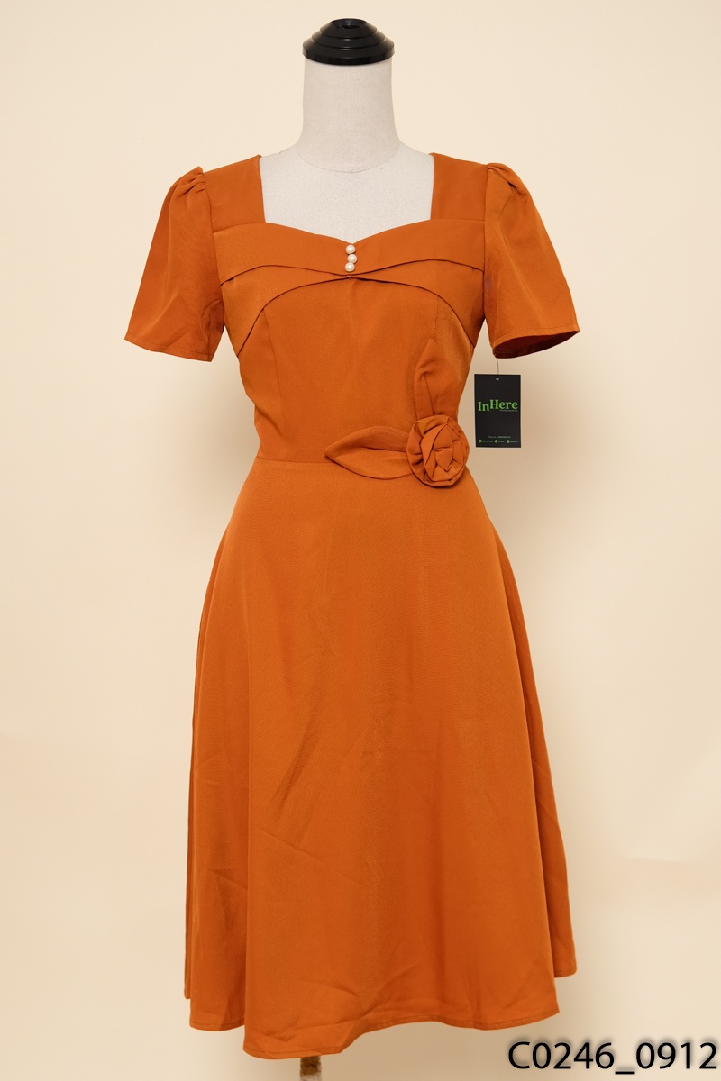 HS FASHION-Đầm nâu cổ vuông New Tags