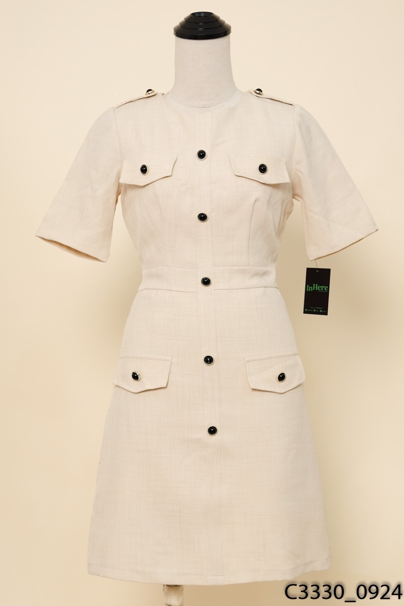 CHARME STORE-Đầm be cúc đen