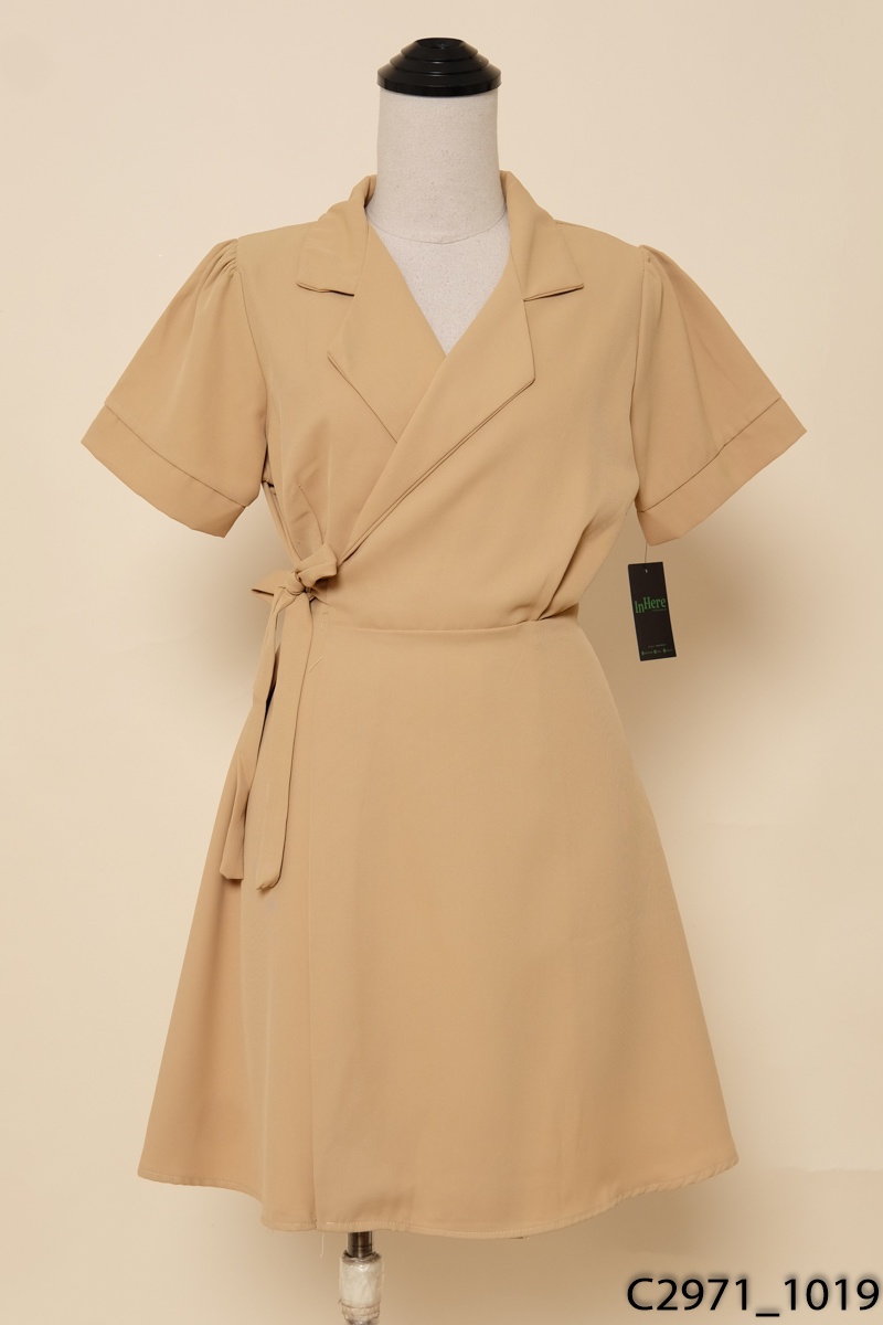 UP.STUDIO-Đầm be cổ vest