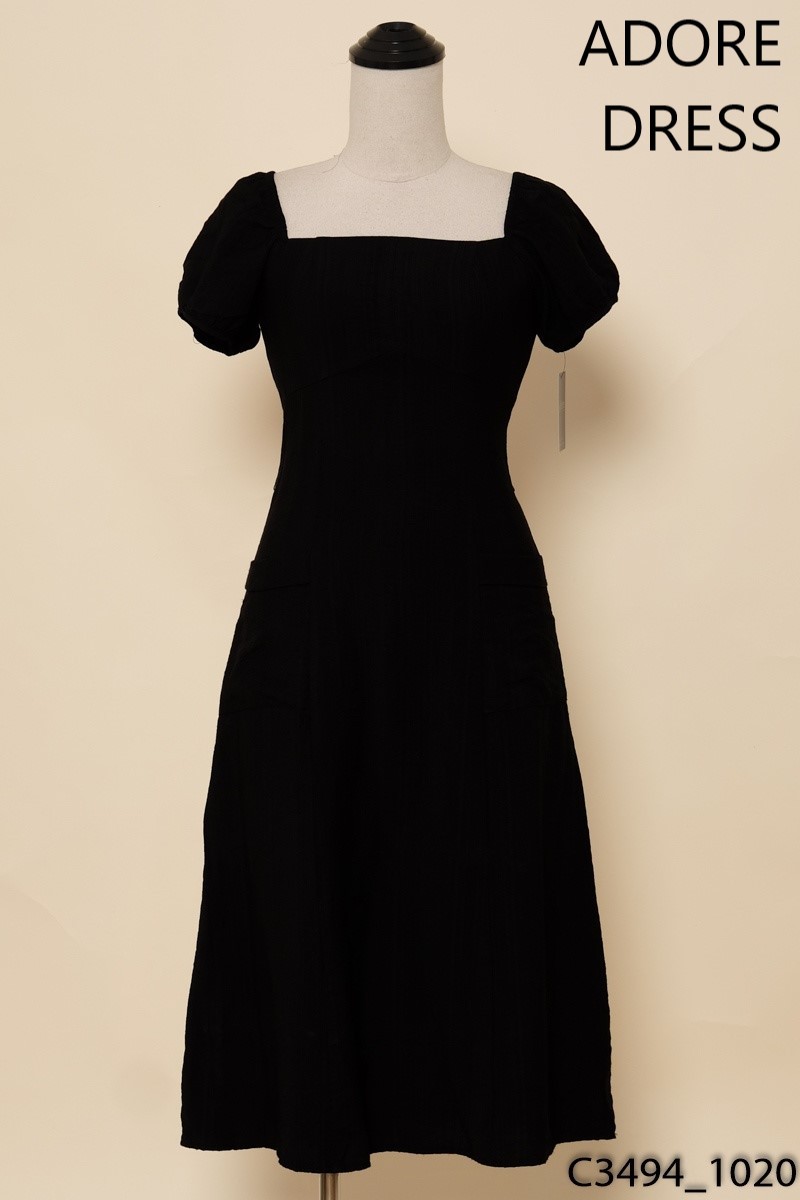 Đầm đen Adore Dress