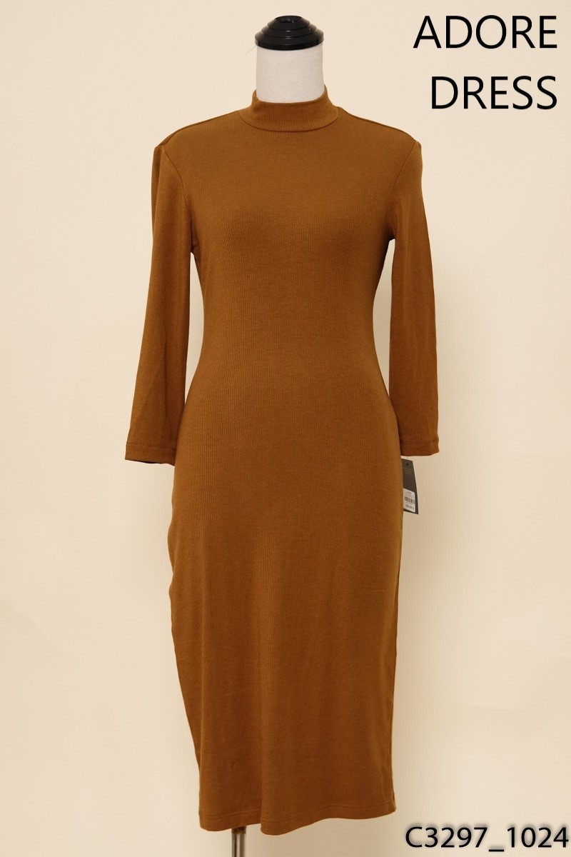 Đầm len nâu Adore Dress