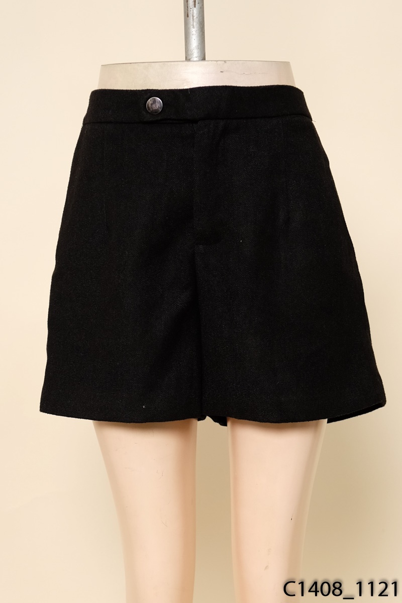 Quần shorts dạ đen