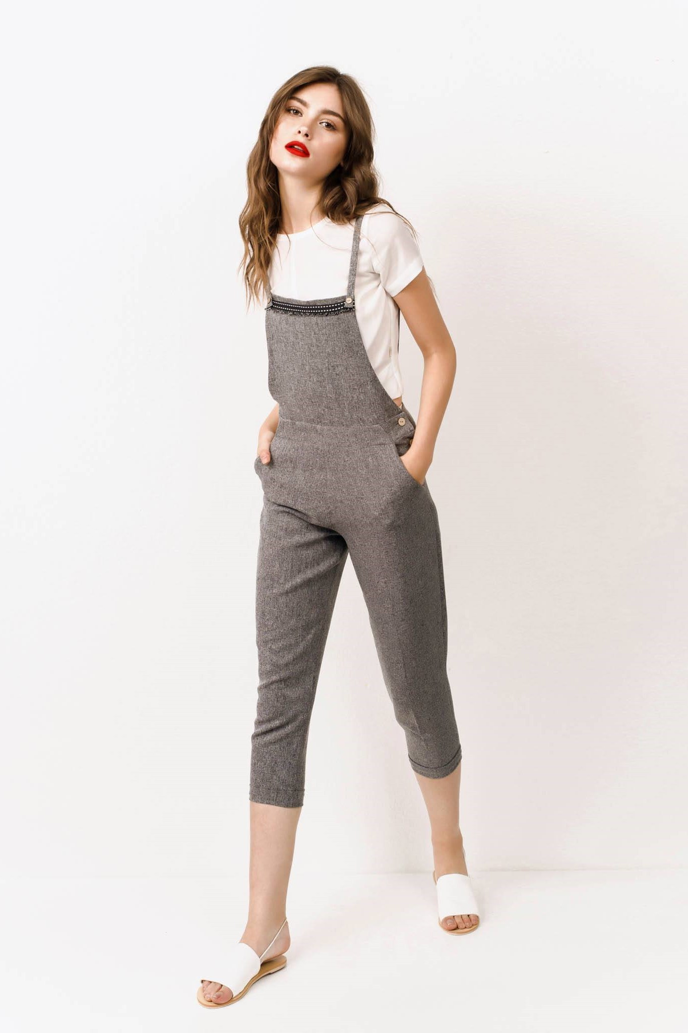 Yếm ghi cúc nâu Adore Dress