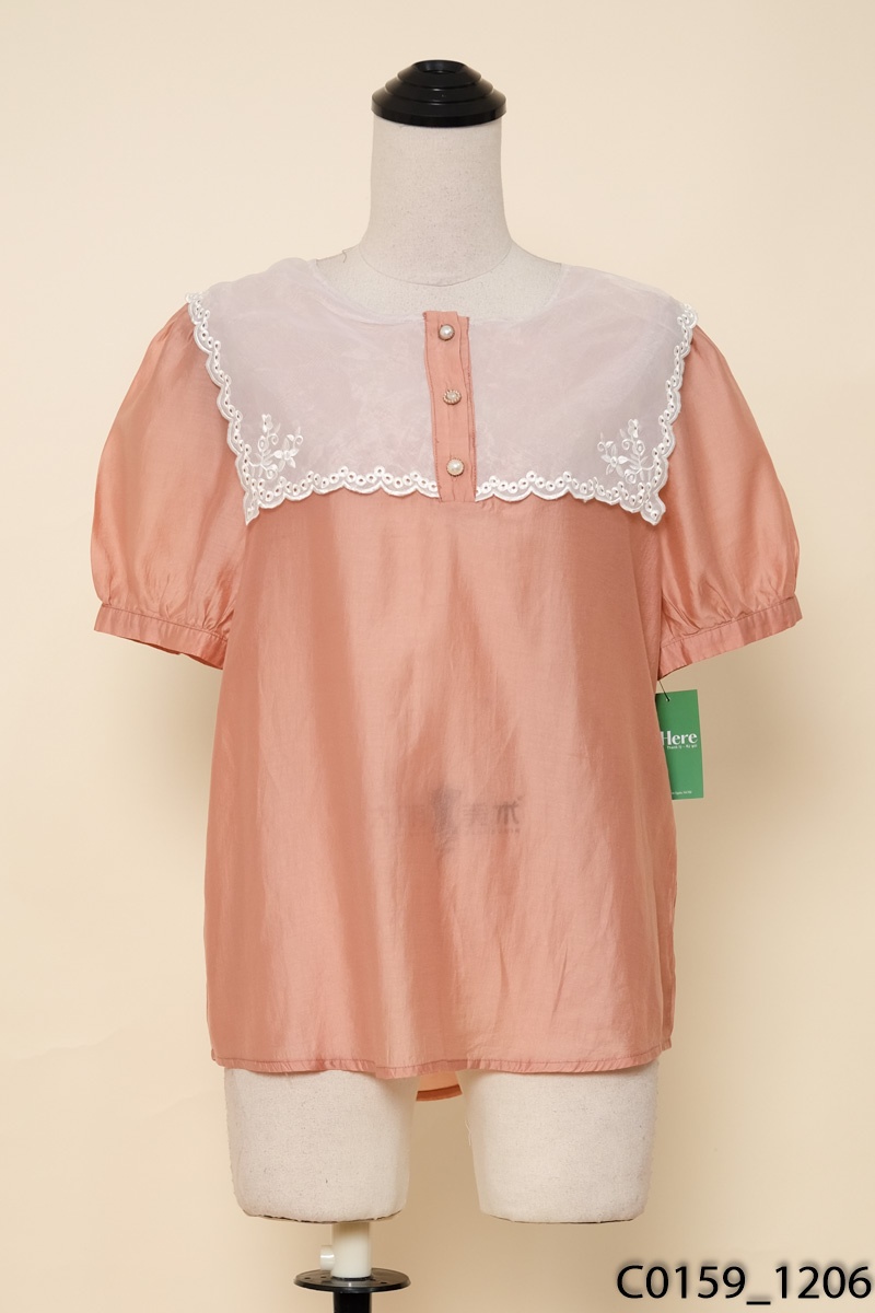 Áo hồng cổ voan