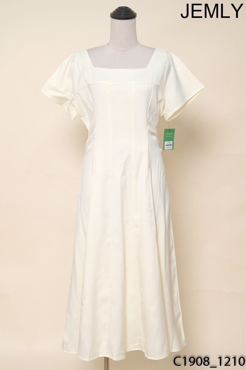 JEMLY CLOTHING-Đầm be cổ vuông