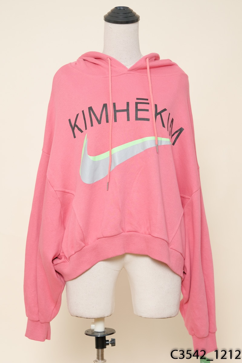 Áo hoodie hồng chữ đen New Tags
