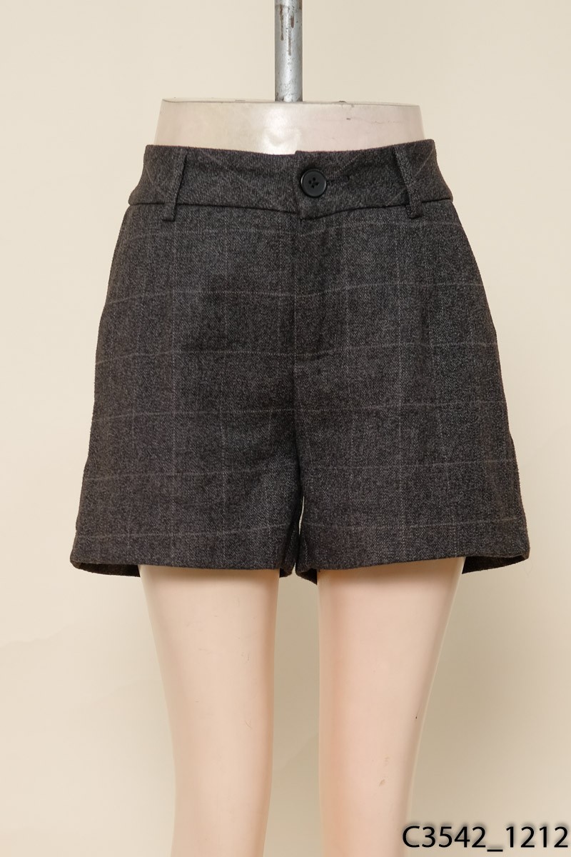 Quần shorts dạ kẻ ghi đen