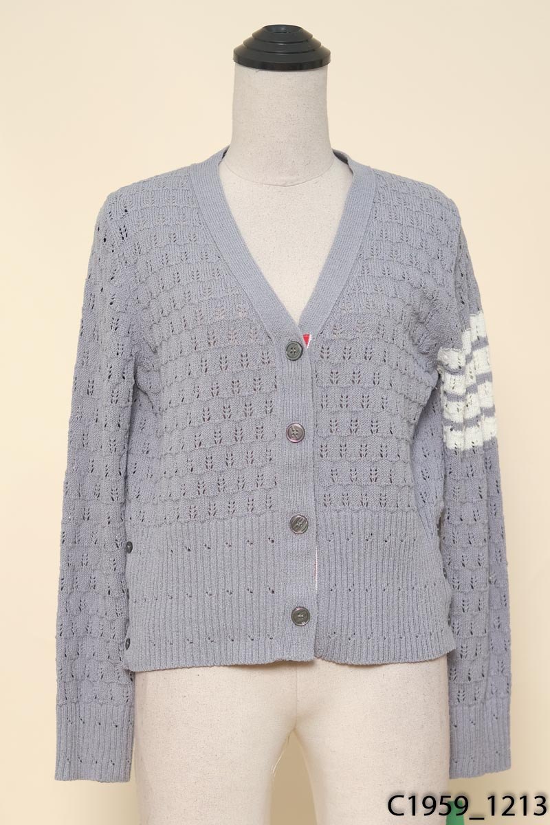 Áo cardigan len xanh viền trắng
