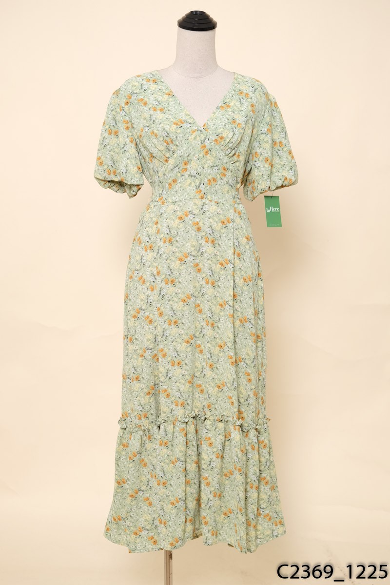 Đầm xanh hoa nhí cổ V